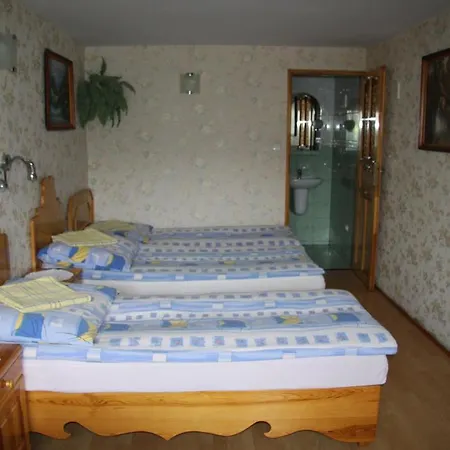 Goscinne Lulu Quarto em Acomodações Particulares *