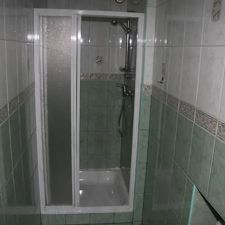 Quarto em Acomodações Particulares Goscinne Lulu *